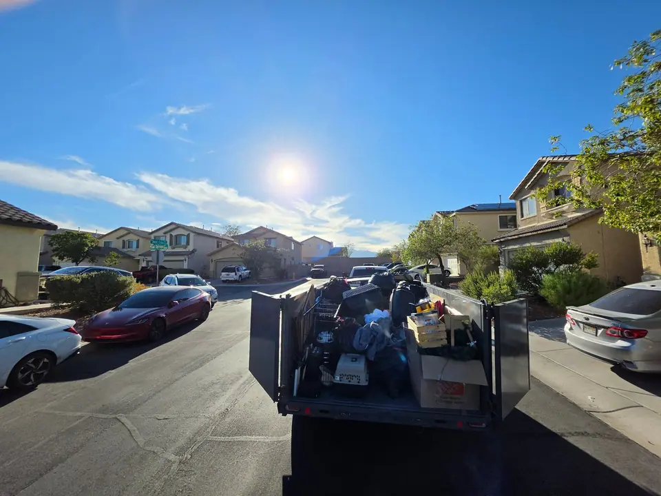 A Legend Hauling load in the Las Vegas valley
